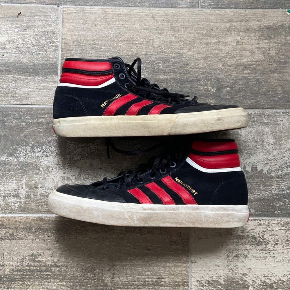 Adidas Sneakers